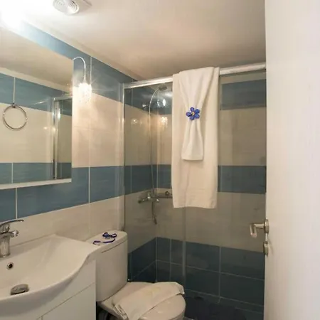 Lovely House Infront Of The In Molos